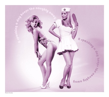 Sarah Michelle Gellar Spanking Kristen Bell