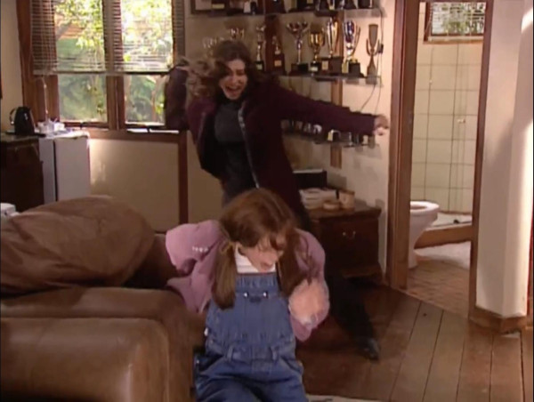 Lacos de familia (2000) Capitulo 49-Thumbnail.jpg