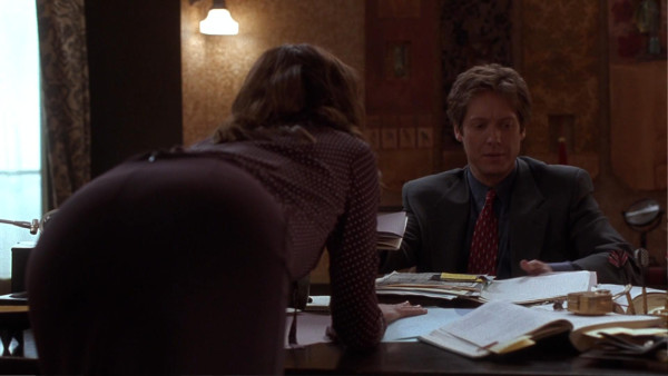 Secretary (2002) 02_csf-Thumbnail.jpg