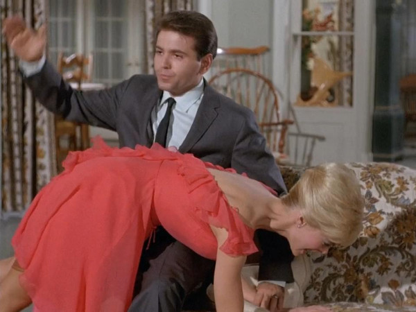 Gidget (1965) s1e14_Gidget's Foreign Policy csf-1-Thumbnail.jpg
